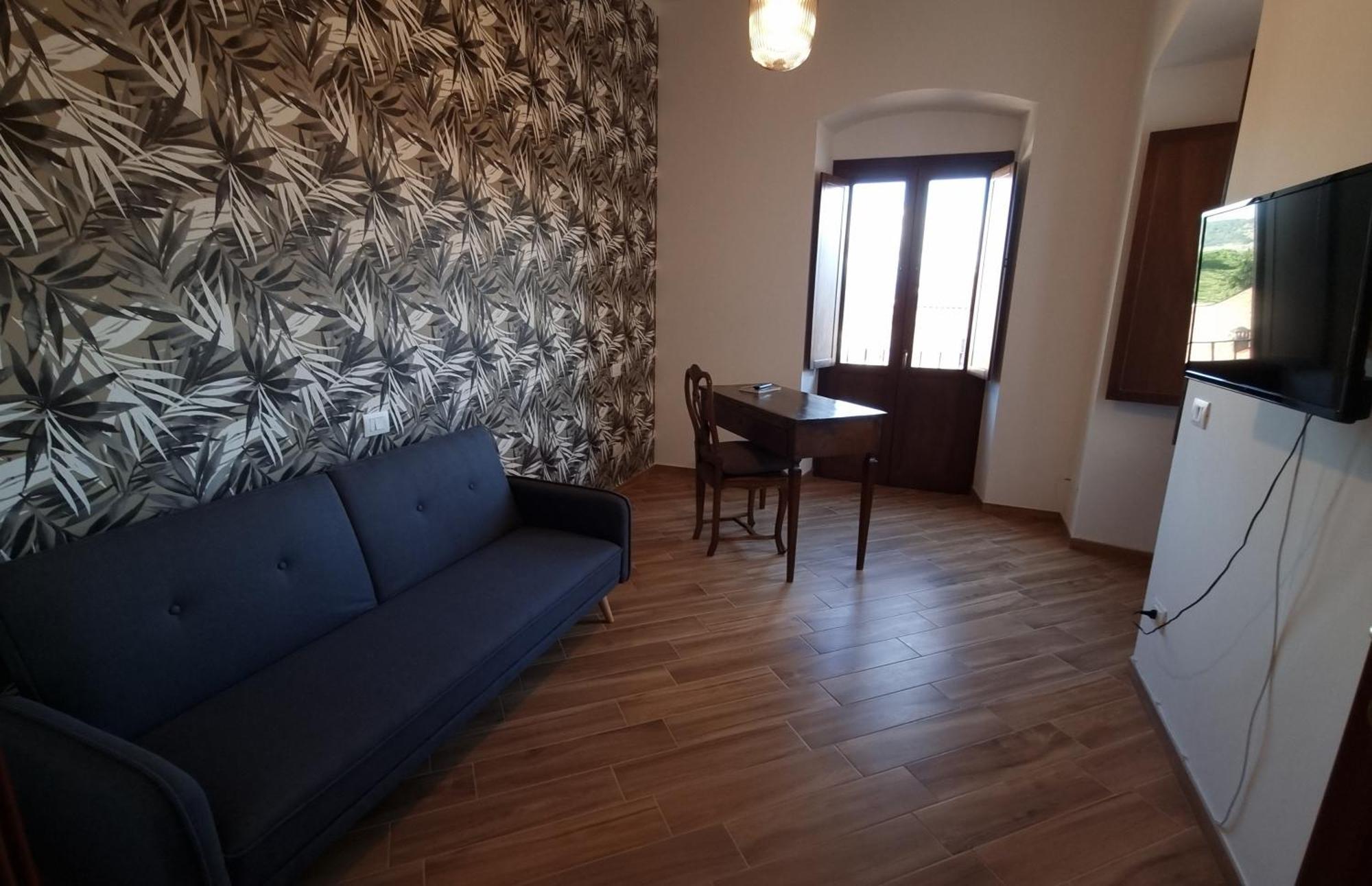Antica Dimora San Crisante - Centro Storico Apartment L'Aquila Luaran gambar